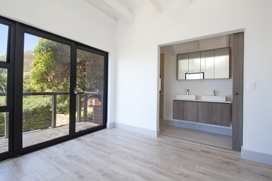 4 Bedroom Property for Sale in Fish Hoek Western Cape